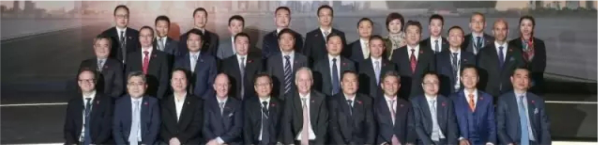 感恩有您 與星同行！樂山華星錦業(yè)奔馳榮膺“2015年梅賽德斯-奔馳明日之星”大獎！_騰凱融資租賃