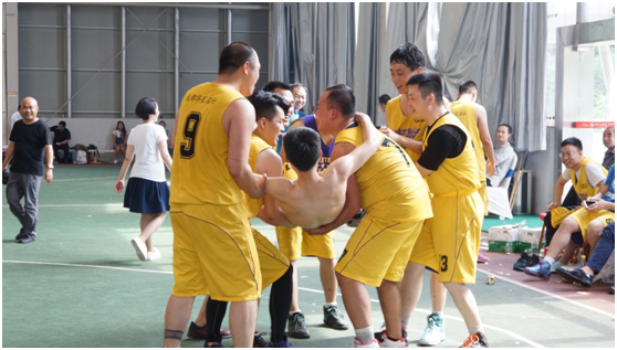 第三屆華星名仕奧迪“名仕杯”籃球友誼賽完美落幕_騰凱融資租賃