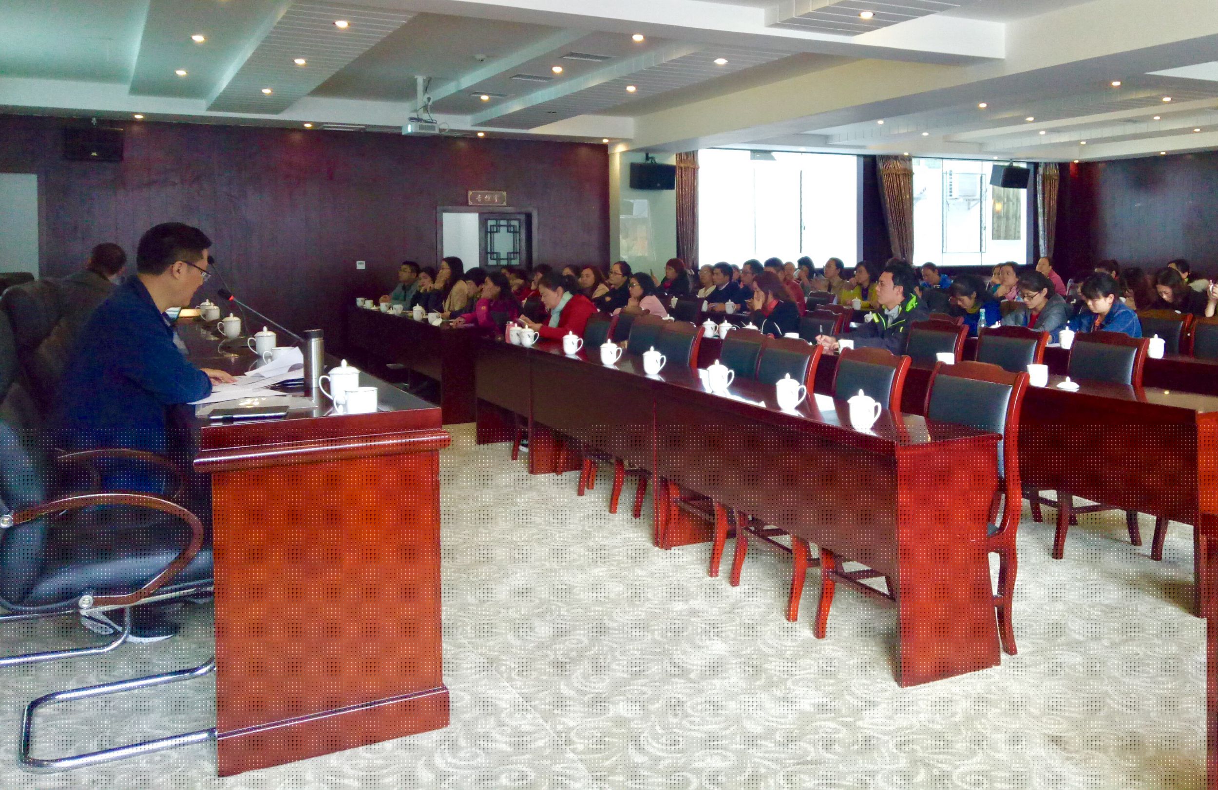 2016年下半年集團(tuán)財(cái)務(wù)培訓(xùn)工作會(huì)議圓滿召開(kāi)_騰凱融資租賃